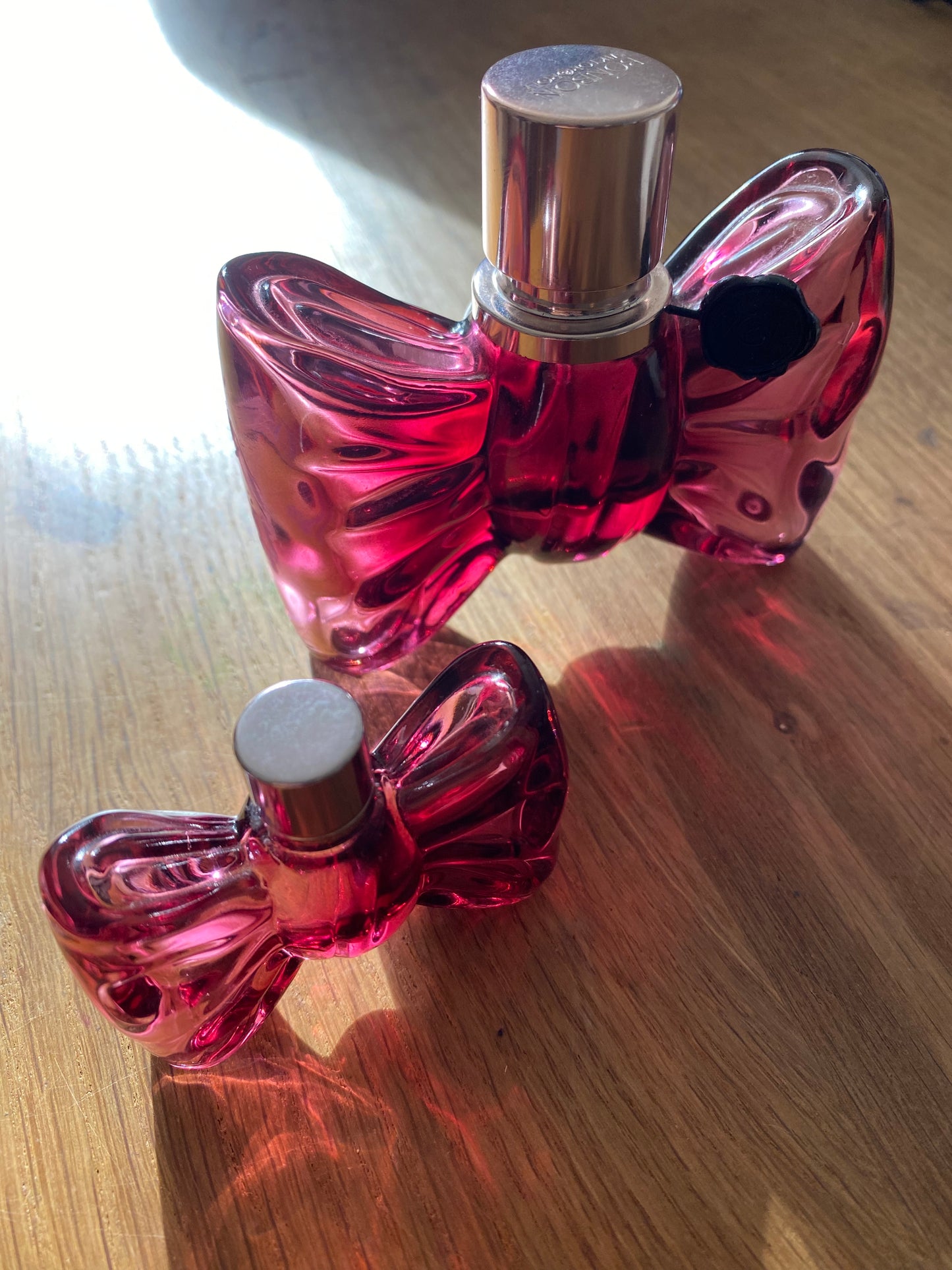 PRELOVED - Set van 2 strik / coquette bow parfumflesjes