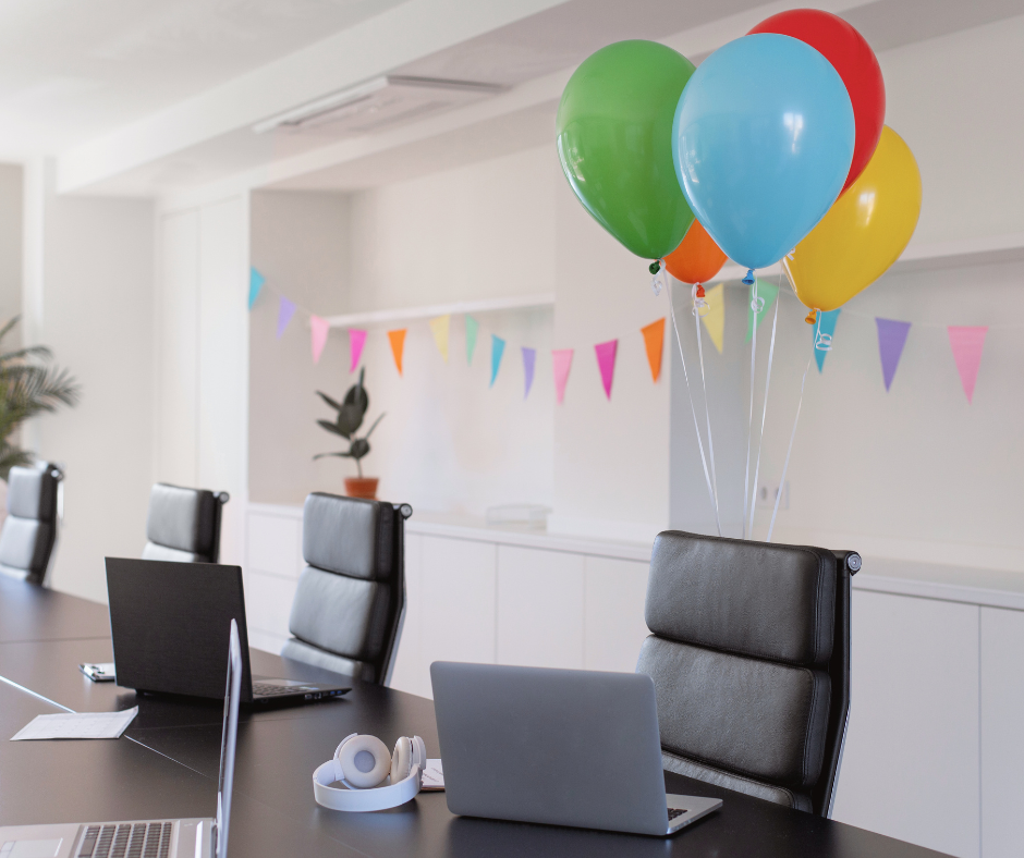 TRAKTATIE - Gezonde traktie voor collega's, Printbaar witte & rode “wijn” kaartje